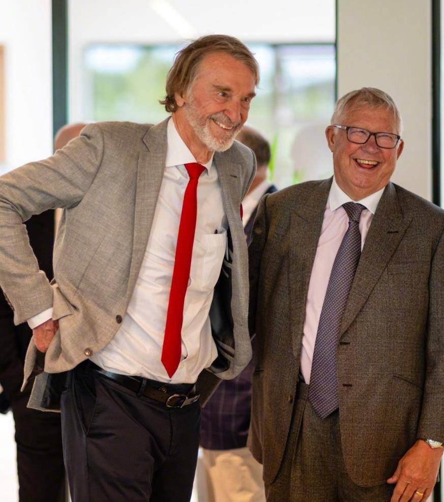 阿莫林钦点！曼联vs阿森纳：多面手芒特首发踢伪9，塞斯科是秘密武器