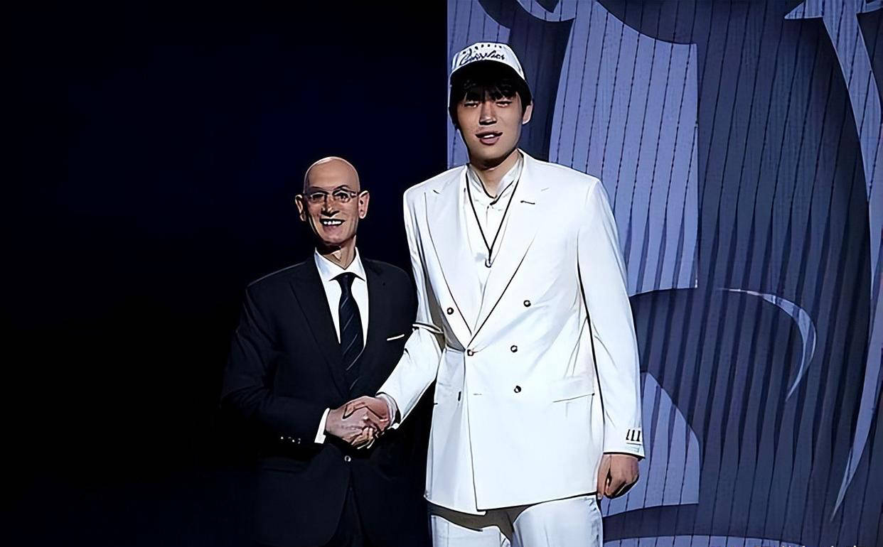 杨瀚森和克林根：波特兰开拓者内线新秀的风格对比