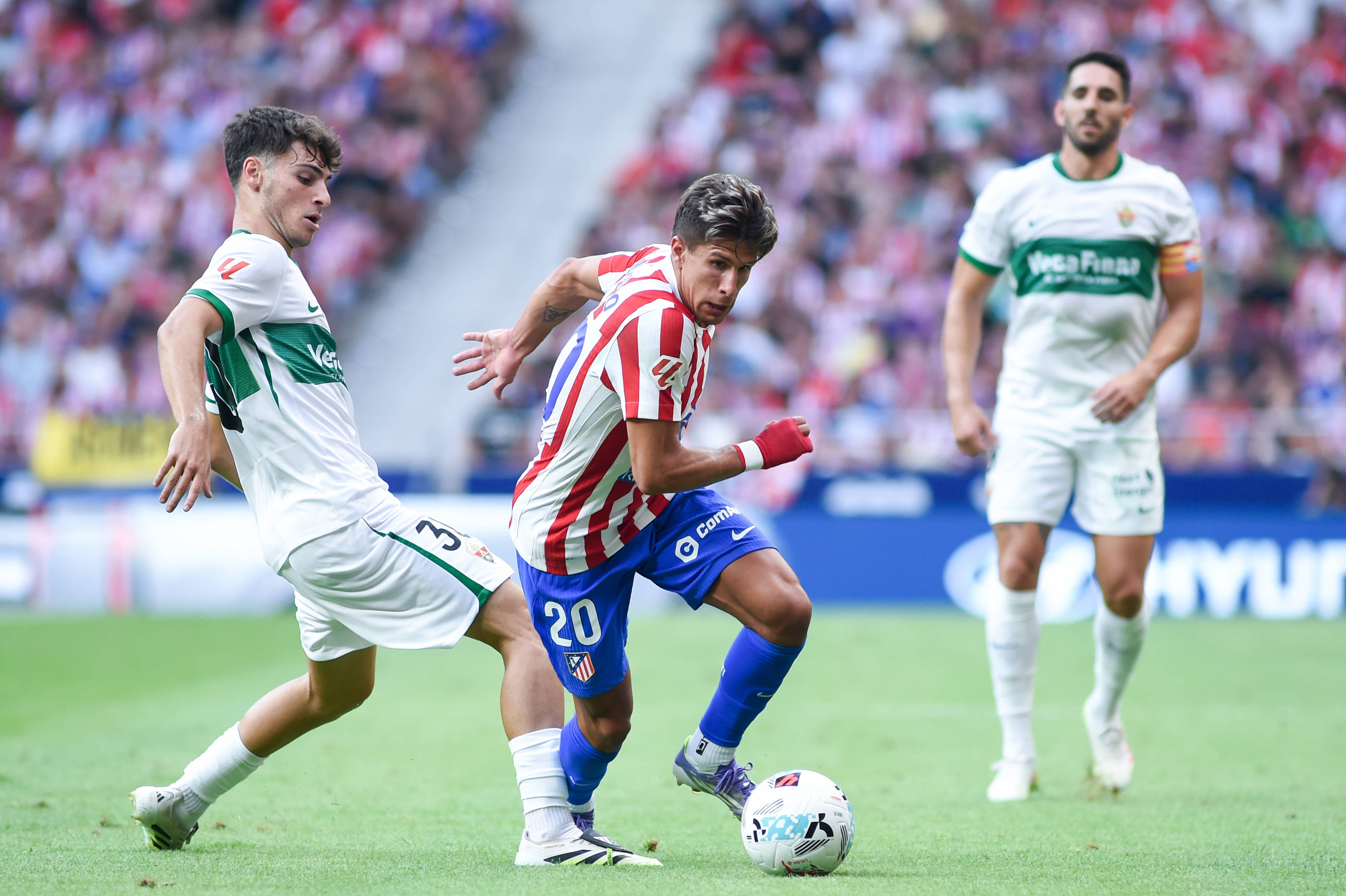 （体育）足球——西甲：马德里竞技平埃尔切