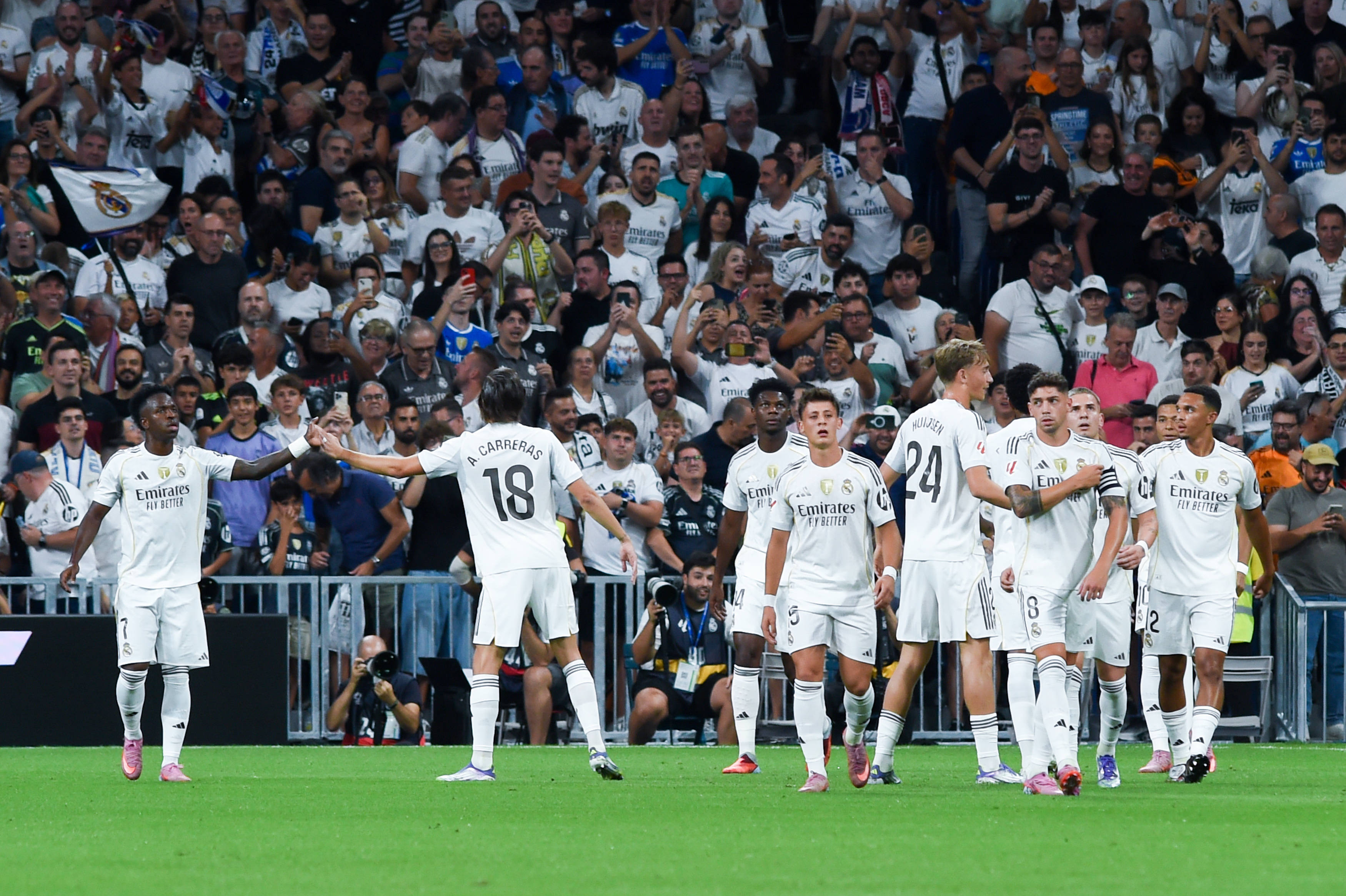 （体育）足球——西甲：皇家马德里胜马略卡