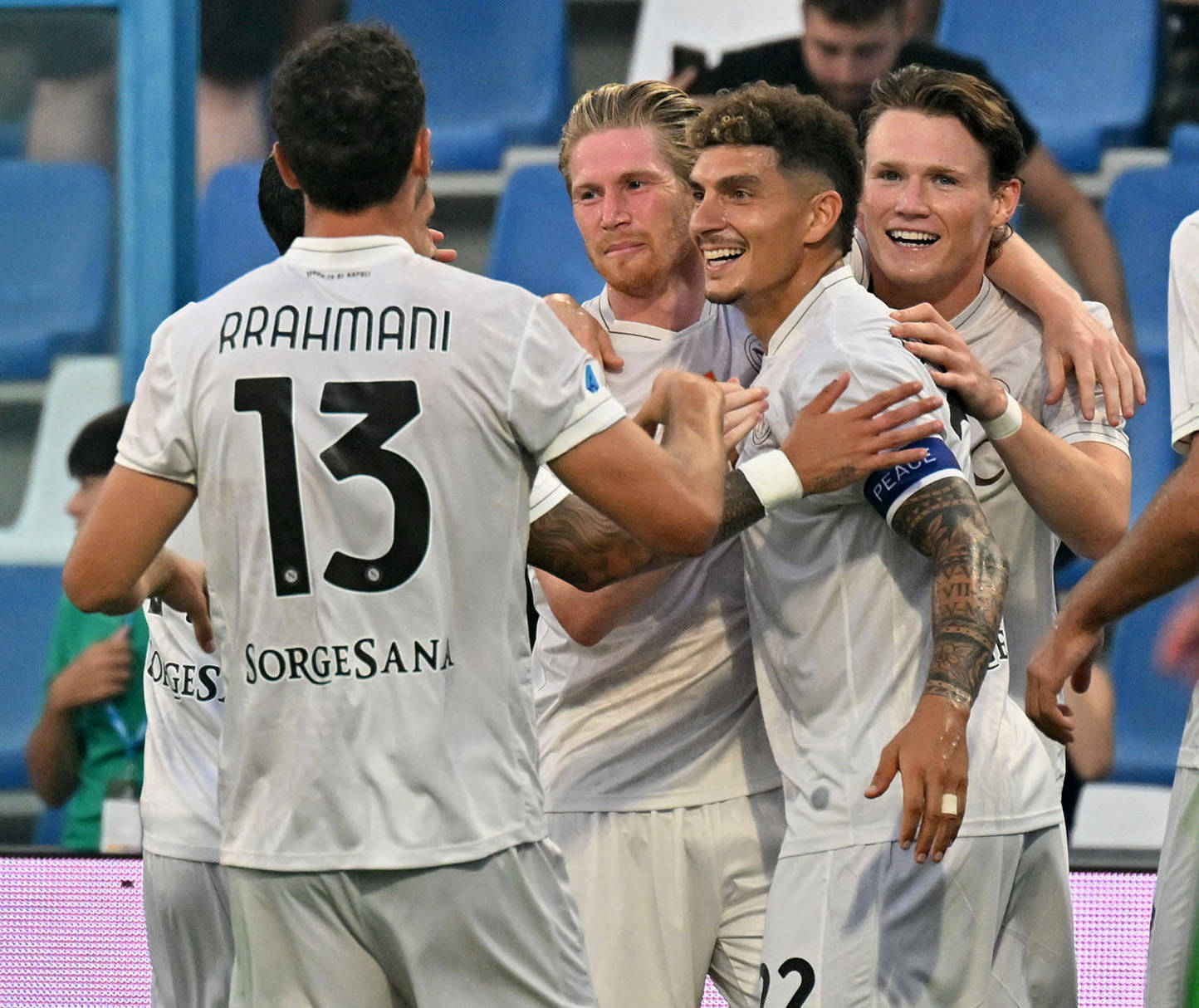 （体育）足球——意甲：那不勒斯胜萨索洛