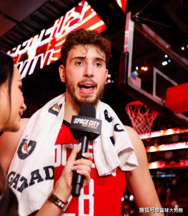 年薪高达5200万！火箭队重金打造一流5号位，放弃2位中锋，实力不降反升