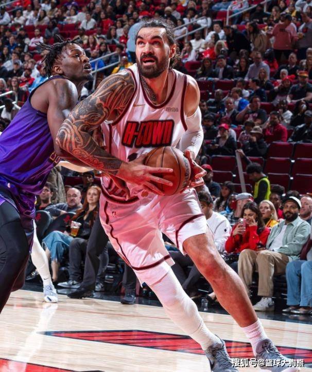 年薪高达5200万！火箭队重金打造一流5号位，放弃2位中锋，实力不降反升