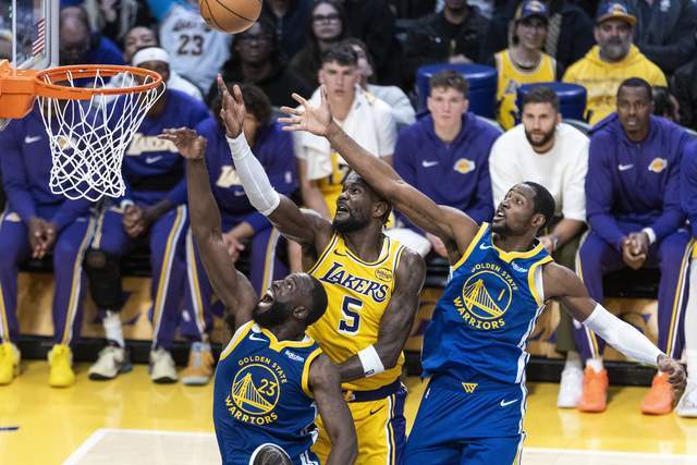 在揭幕战惨败金州勇士后，湖人或考虑拿下篮网32+22怪兽中锋